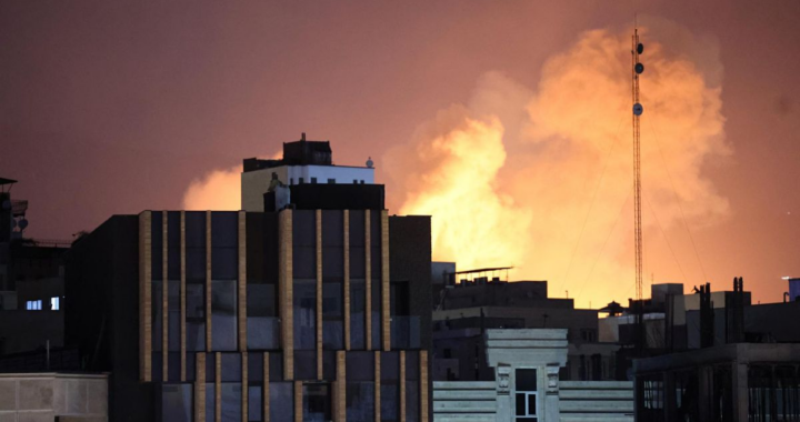 Trump advierte una “gran oleada” de ataques contra Irán